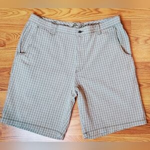 Tommy Bahama Men's Green Plaid Silk Cotton Chino Shorts